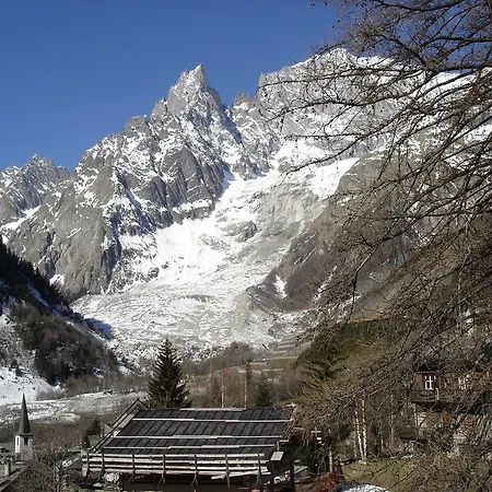 Chamois Apartman *